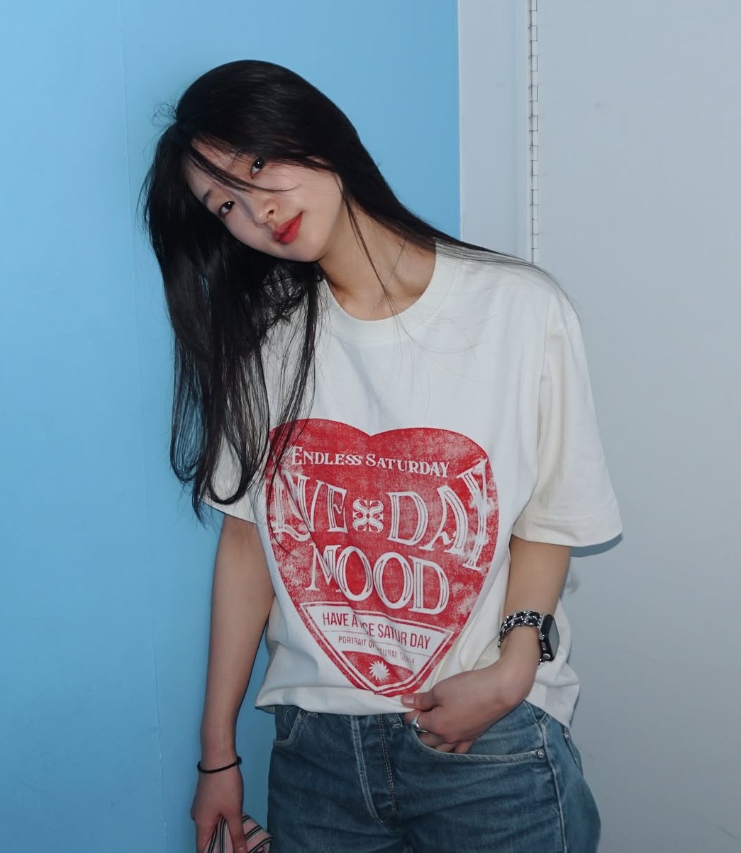 SATUR/Saturday Retro Mood Graphic T-Shirtsユニセックス MUSINSA公式 | SATUR Saturday Retro Mood Graphic Short Sleeve