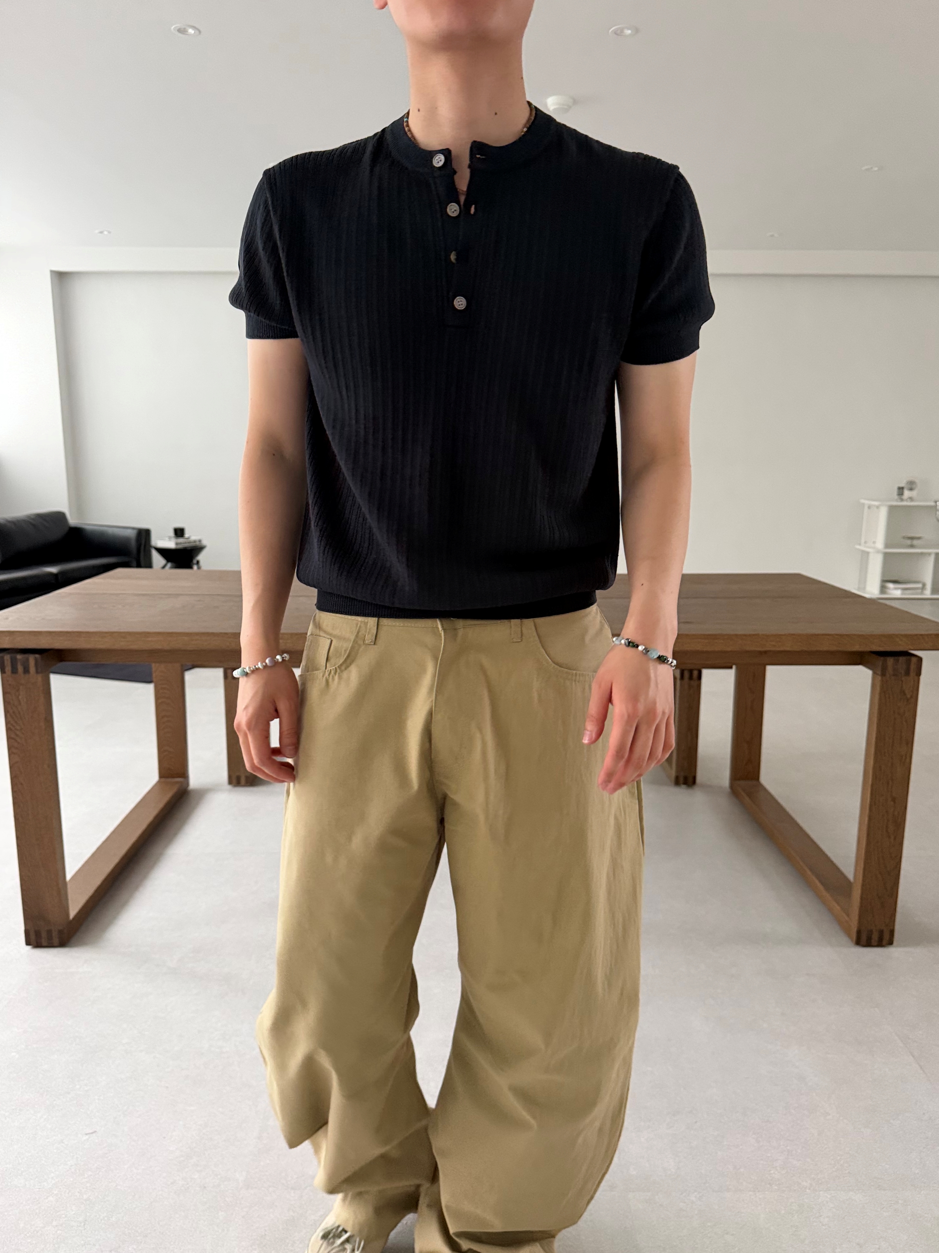 リネンヘンリーネック半袖ニット