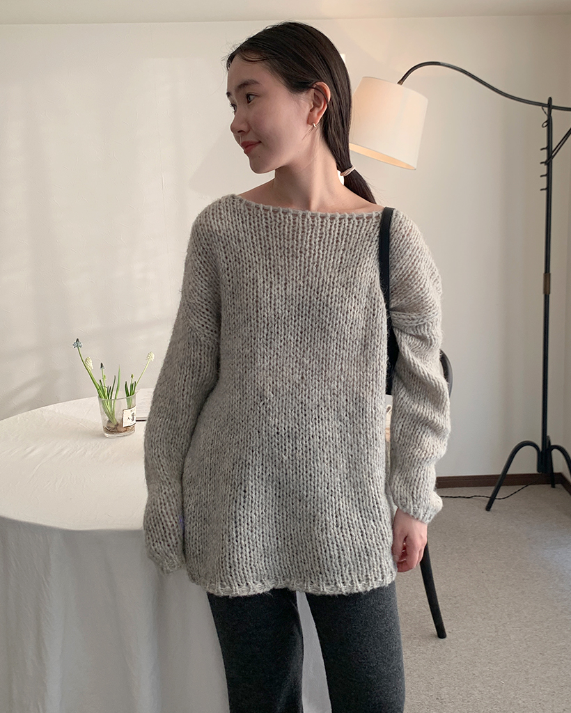 ボートネックルーズフィットハンドメイドニット