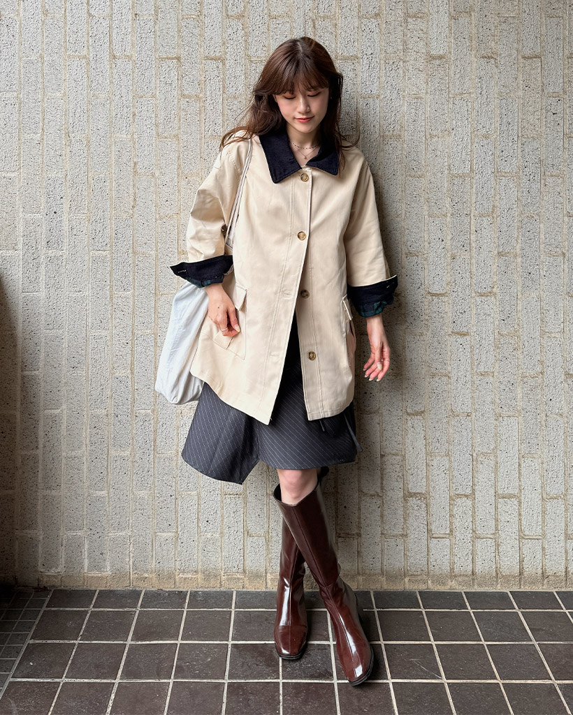 ルーズフィットハーフトレンチコート