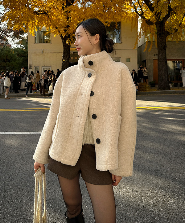 ハイネックボアムートンジャケット | ファッション通販サイト NUGU