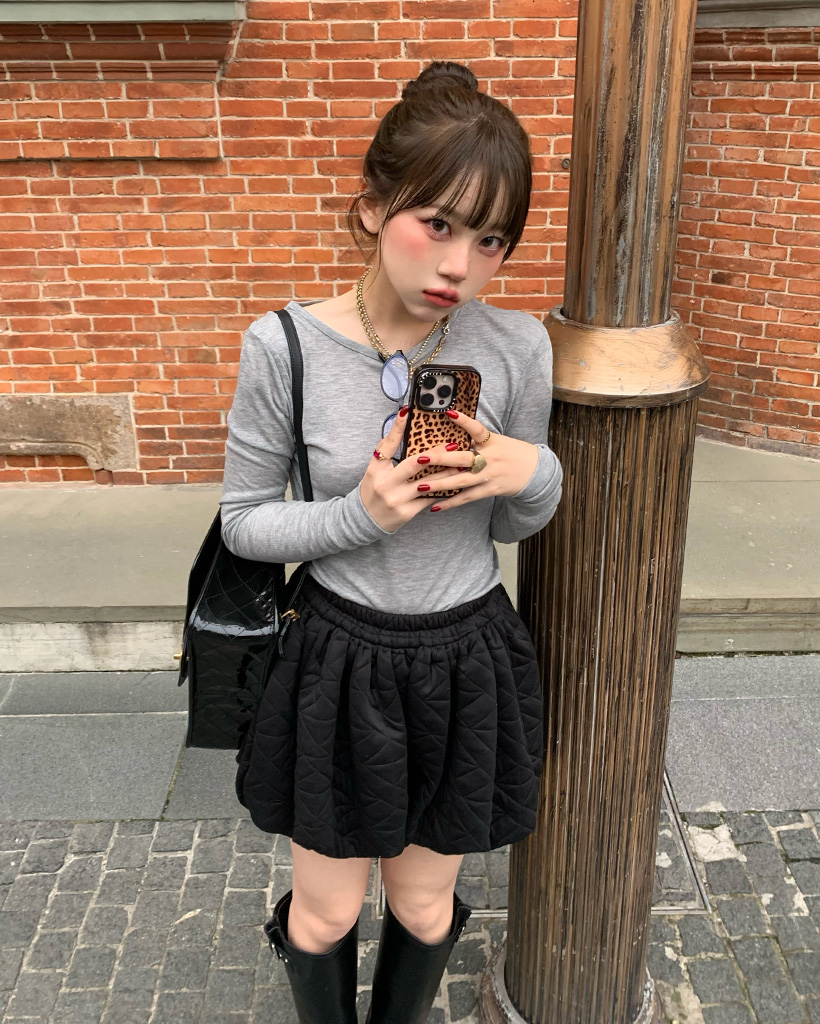 スリムフィットロングTシャツ