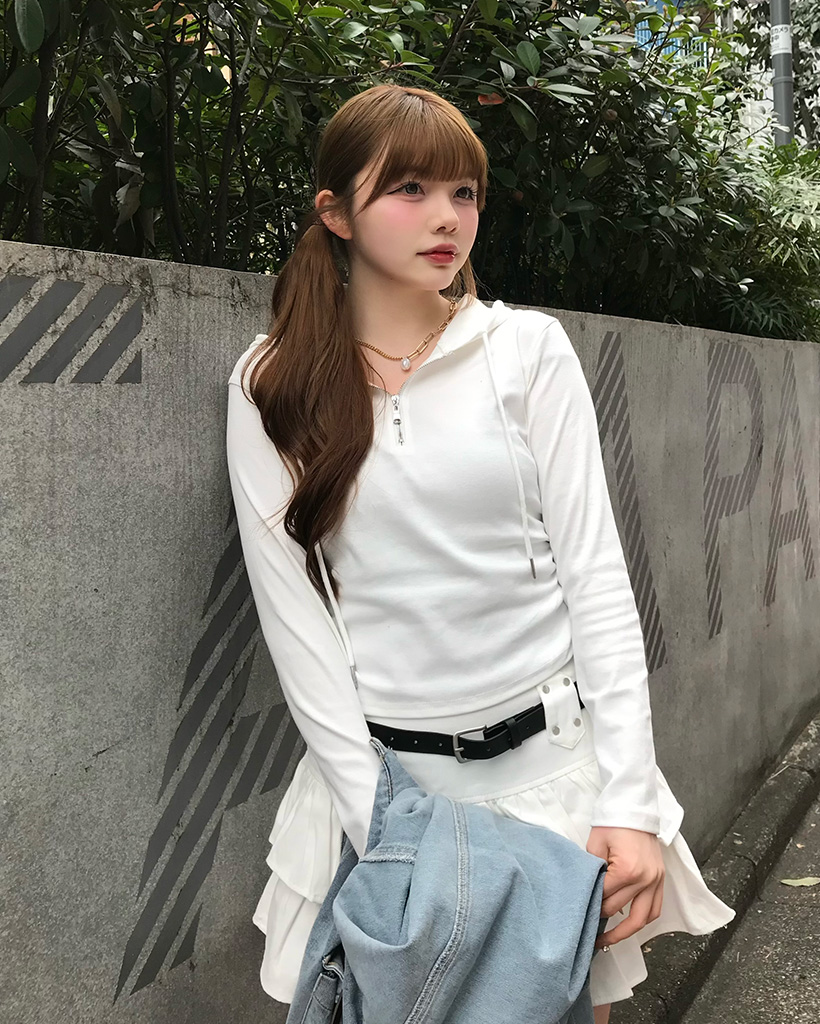 サイドギャザーハーフオープンパーカー