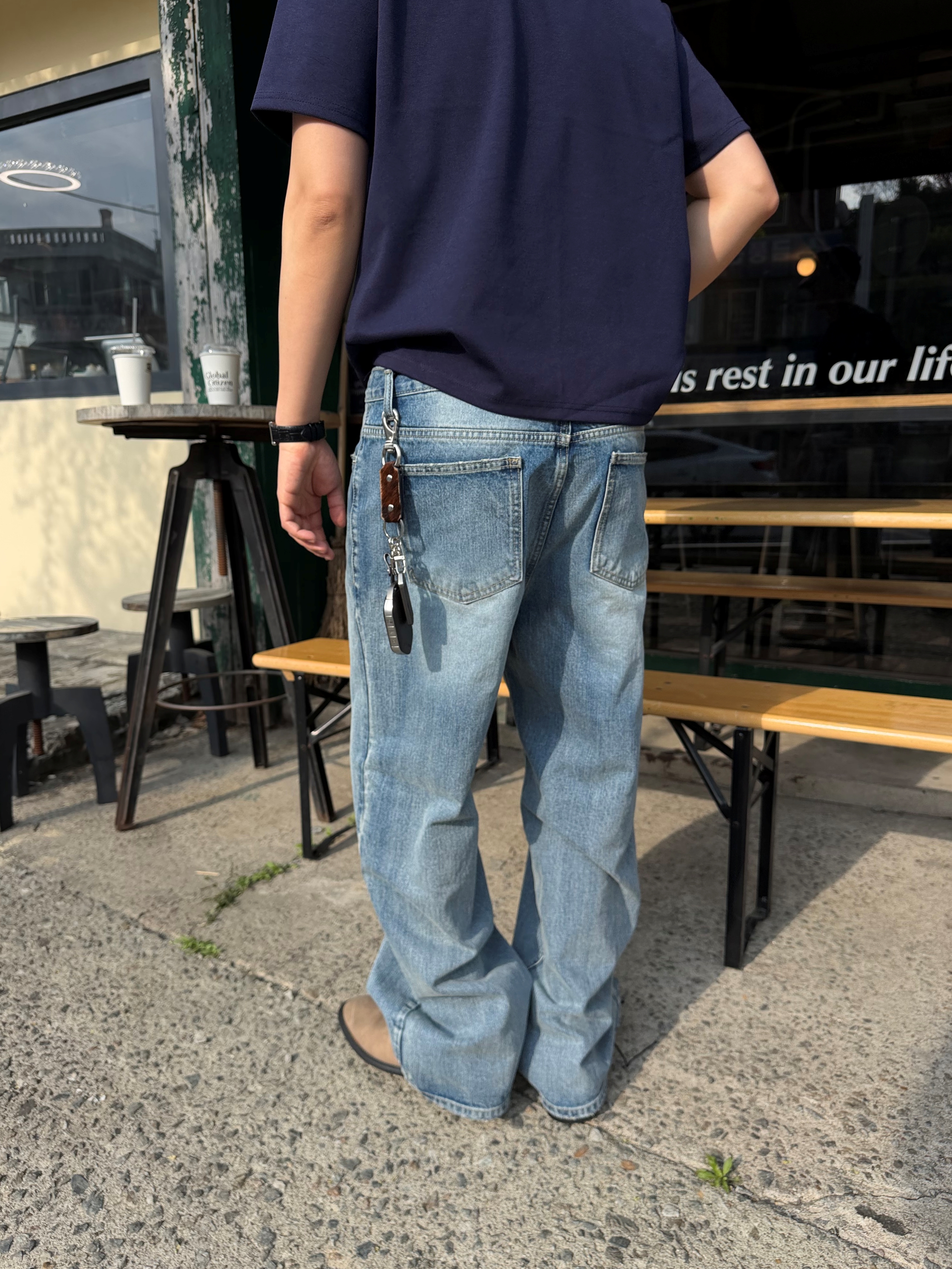 デニムパンツ