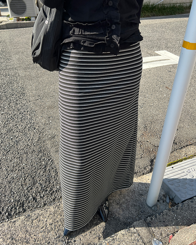 ボーダーパターンロングスカート