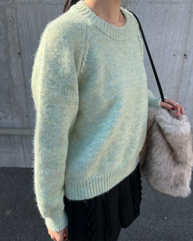 ミックスカラーラウンドネック長袖ニット