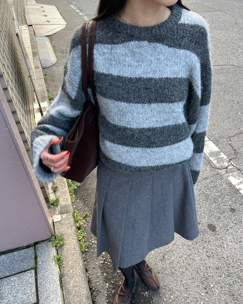 ボーダーバイカラー長袖ニット