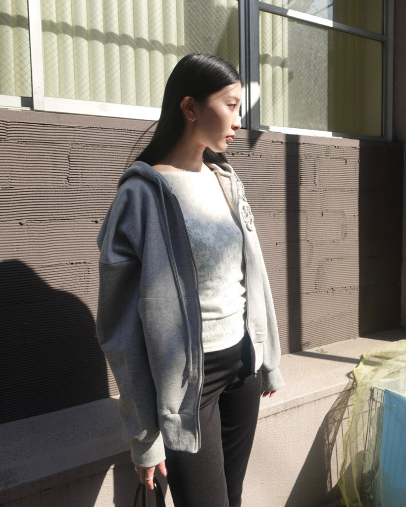 フラワーパッチフードジップアップパーカー