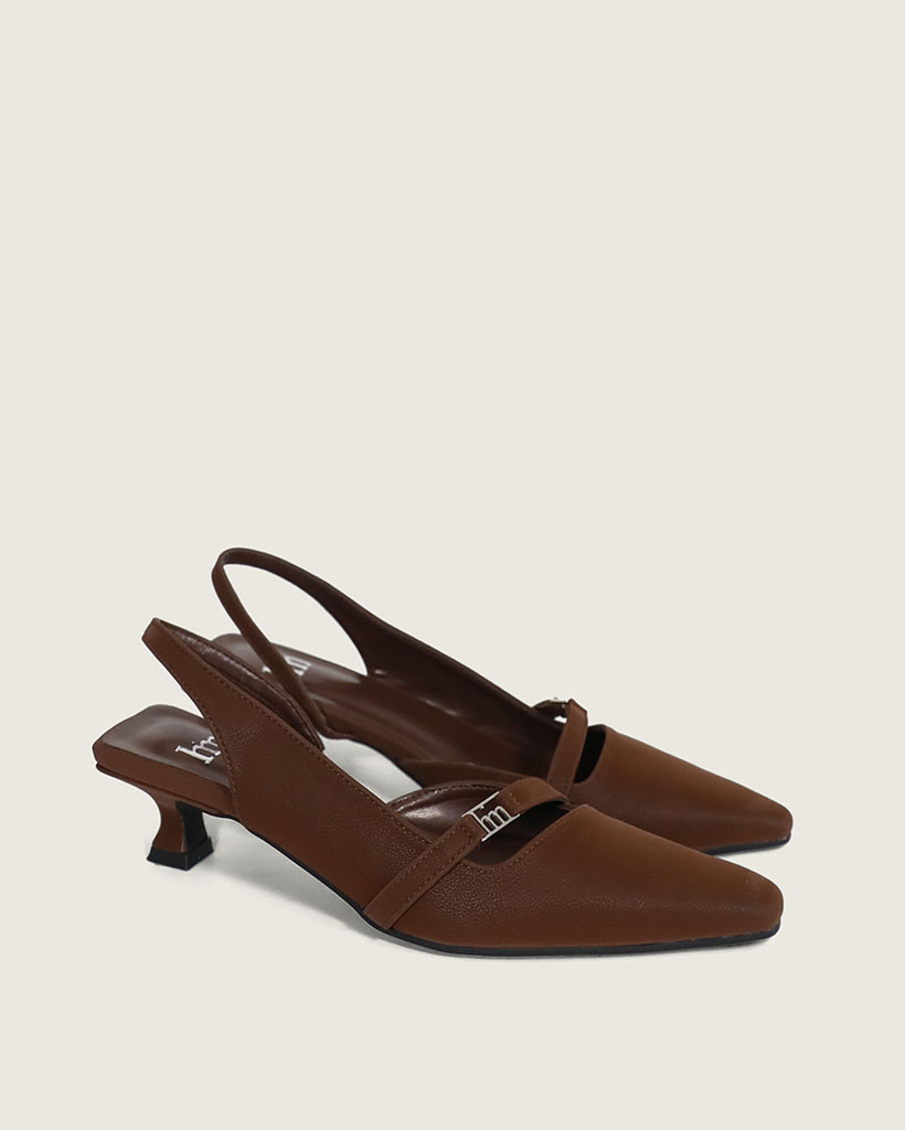 【4色展開】ヒアムロゴポイント甲ストラップポイントスリングバック/2025 AW NEW COLLECTION/brown