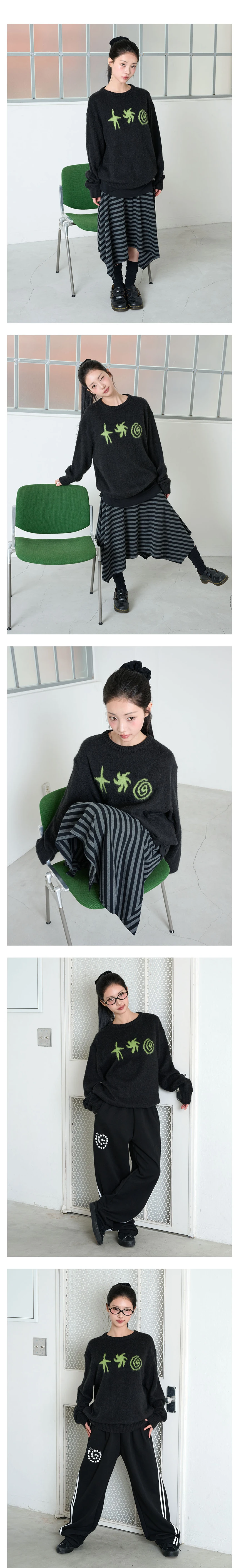 2. 모델자유컷3. DOODLE KNIT - BLACK.jpg