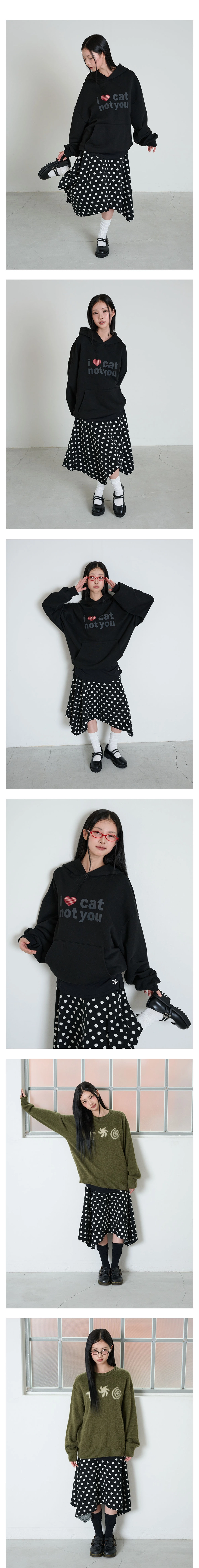 2. 모델자유컷7. DOT SYMBOL UNBALANCED SKIRT.jpg