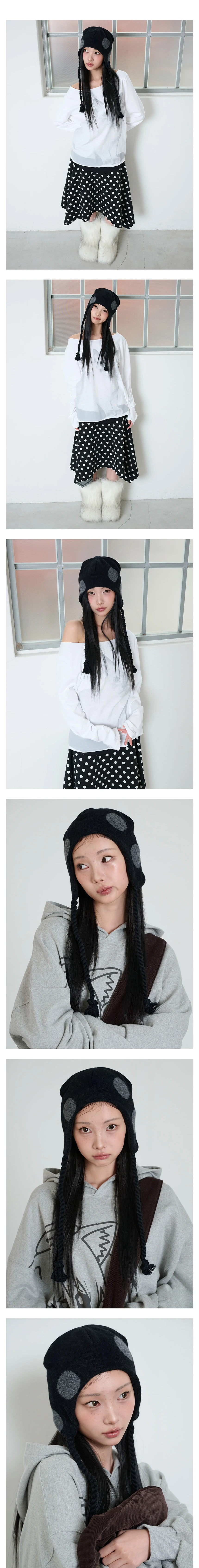 2. 모델자유컷9. DOT EARFLAP BEANIE - BLACK.jpg