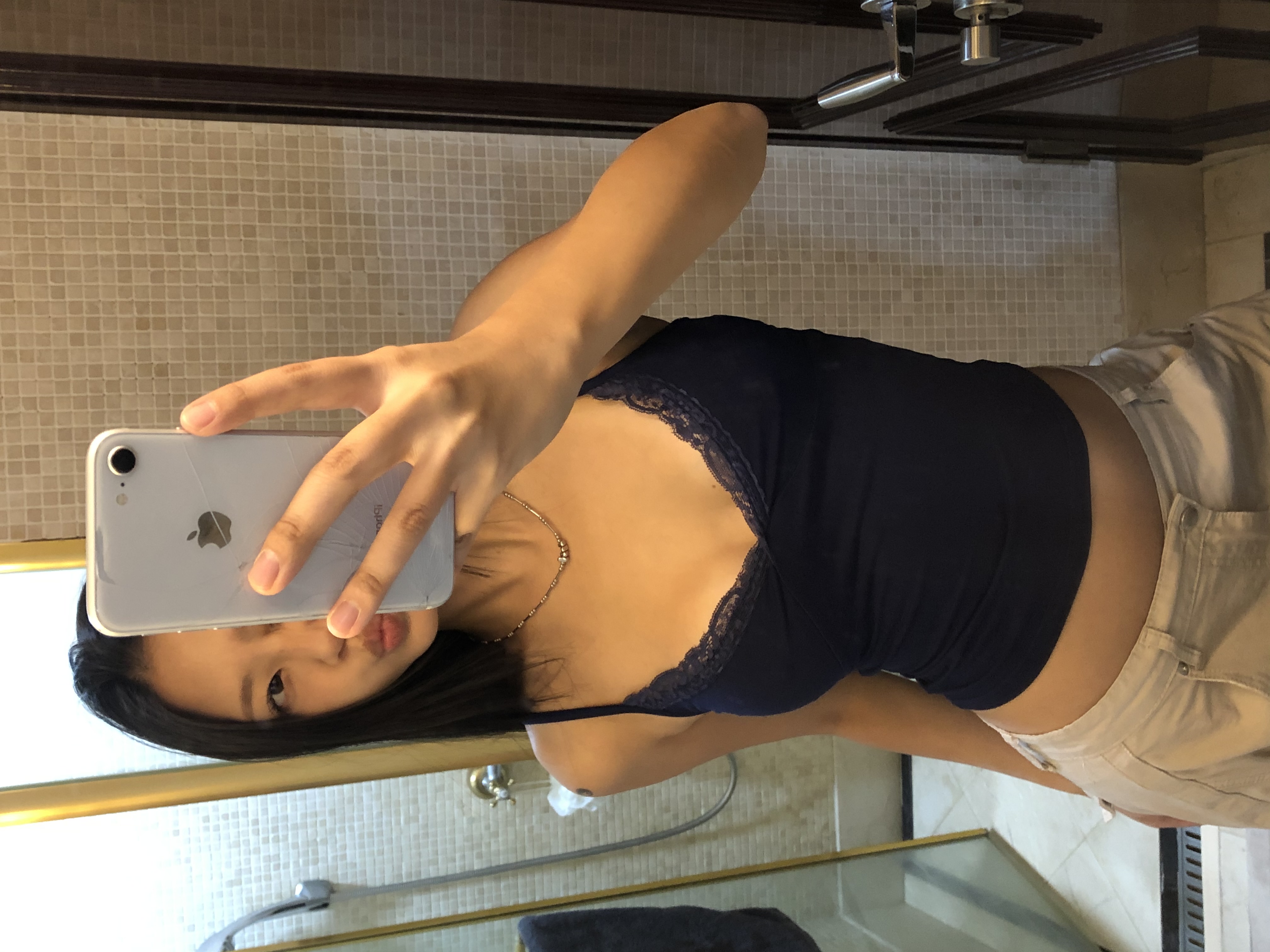 レースVネックキャミソール