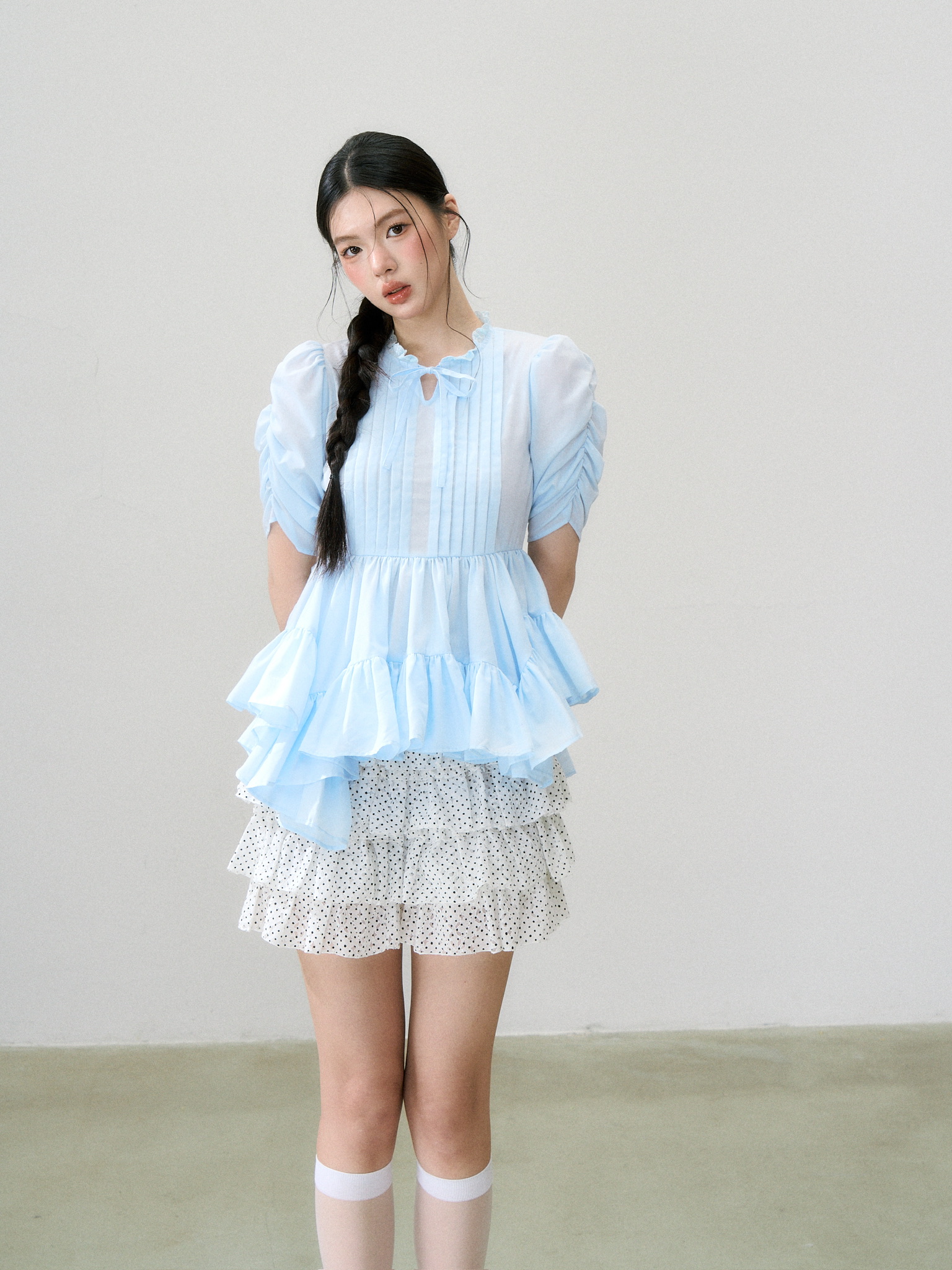 トップス Twist Flare Pintuck Blouse treaturself Twist Flare Pintuck Blouse | ファッション通販サイト NUGU