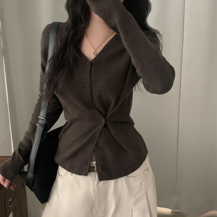 トップス レディース | ファッション通販サイト NUGU