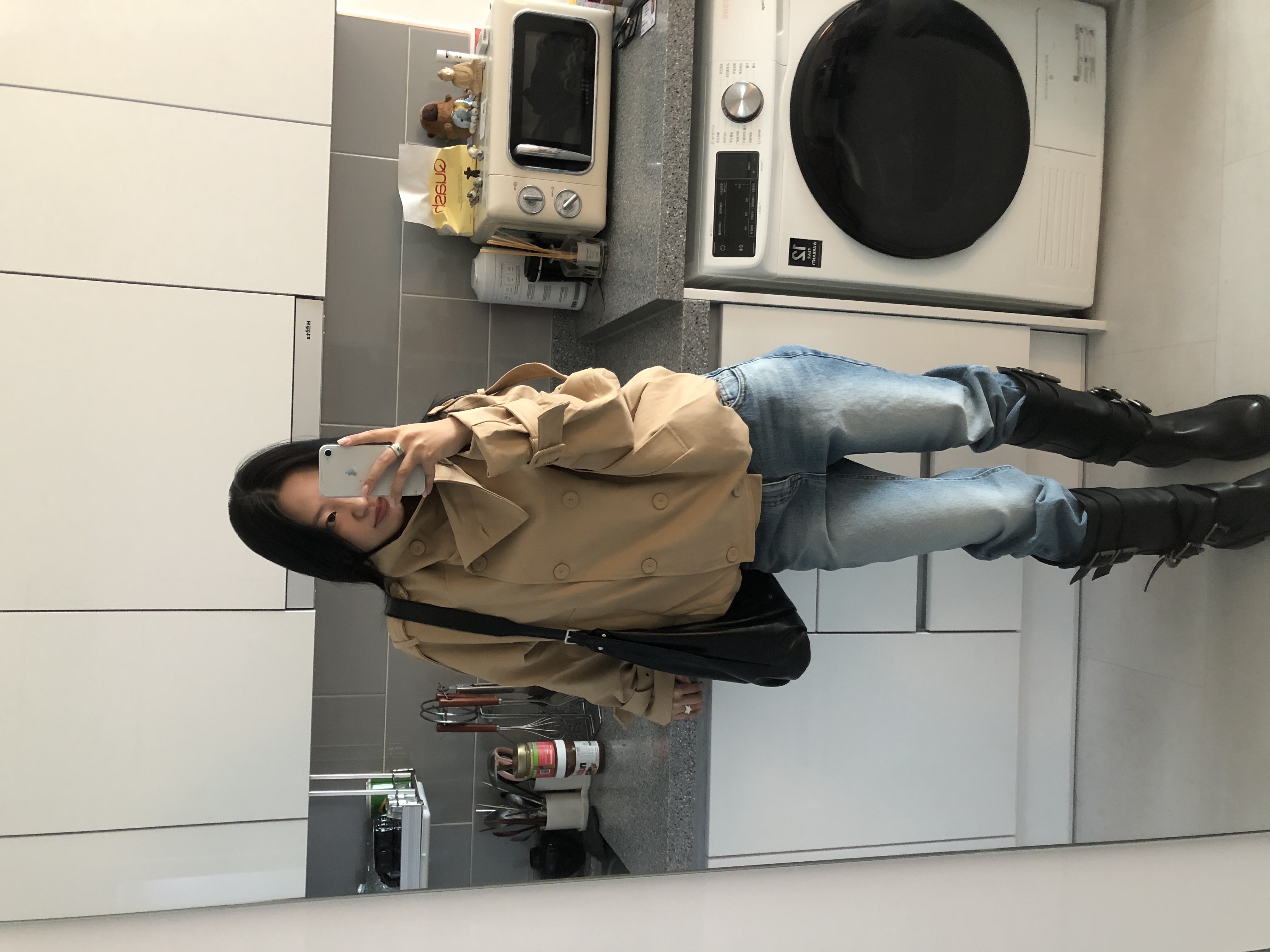 ショートトレンチコート