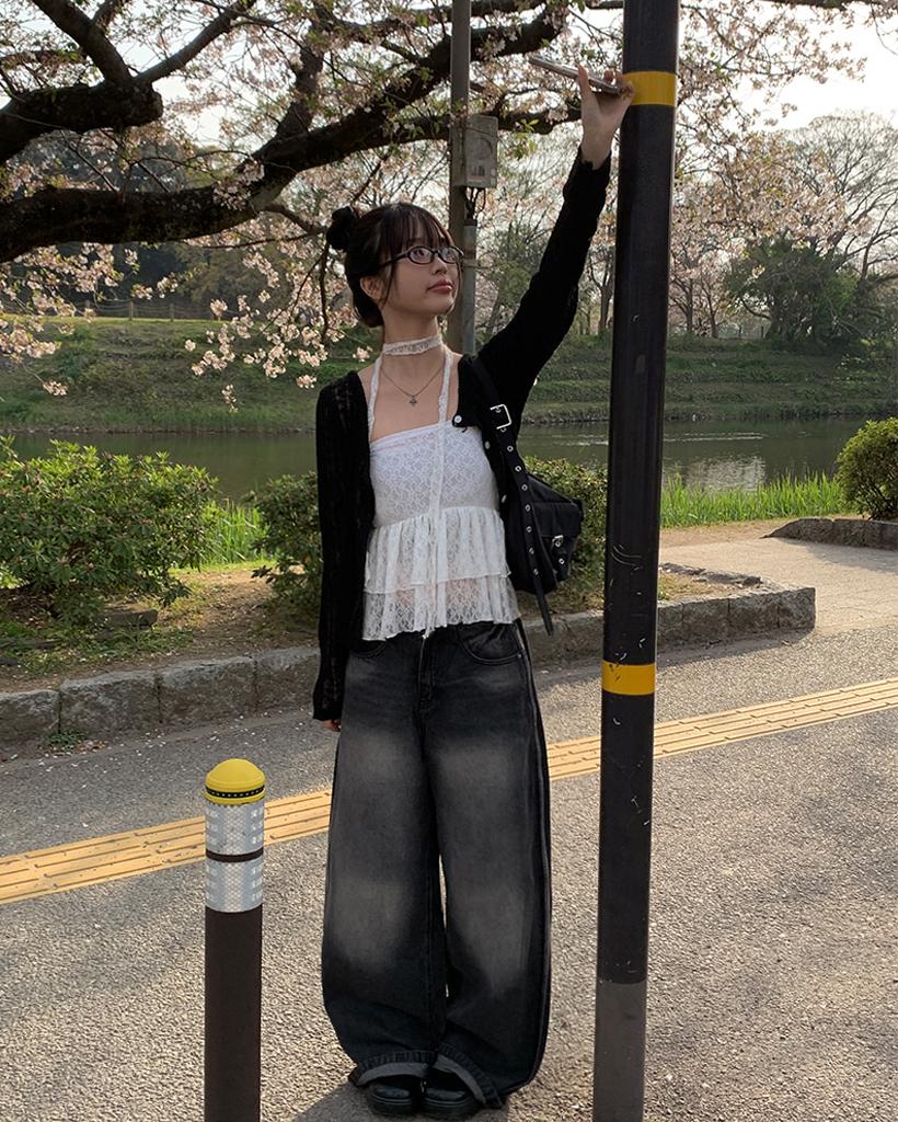 【極美品】nemne store バックリボンサイドカットワイドデニム ブラック バックリボンサイドカットワイドデニム（デニムパンツ）｜nemne