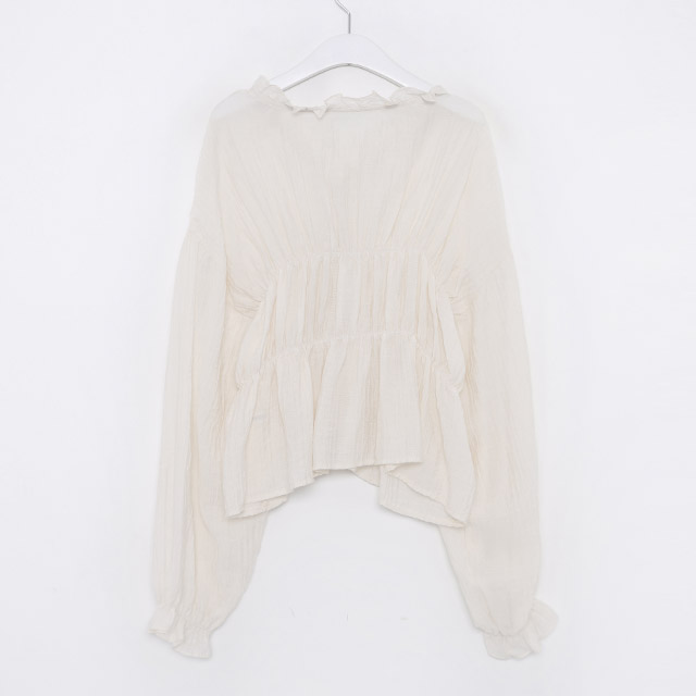 【なおこ】yori Volume Gathered Blouse yori Volume Gathered Blouse - メルカリ