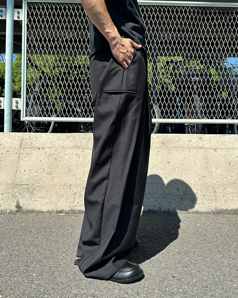 ピンタックバルーンスラックス | ファッション通販サイト NUGU