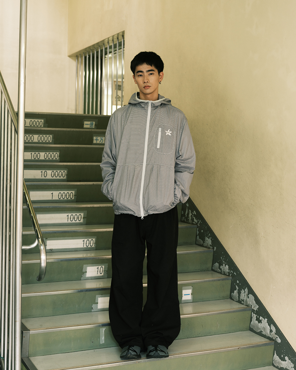 韓国アイドル着用 The coldest moment パーカー ☆WAYV テン☆THE COLDEST MOMENT☆人気 TCM 1972 hooded zip-up