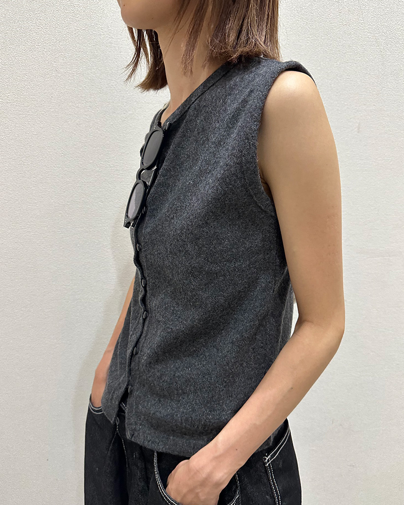 フロントボタンベスト　FORME フロントボタンベスト FORME バイカラーフロントボタンニットベスト