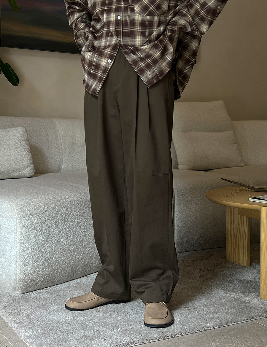 タック入りワイドボタンスラックス