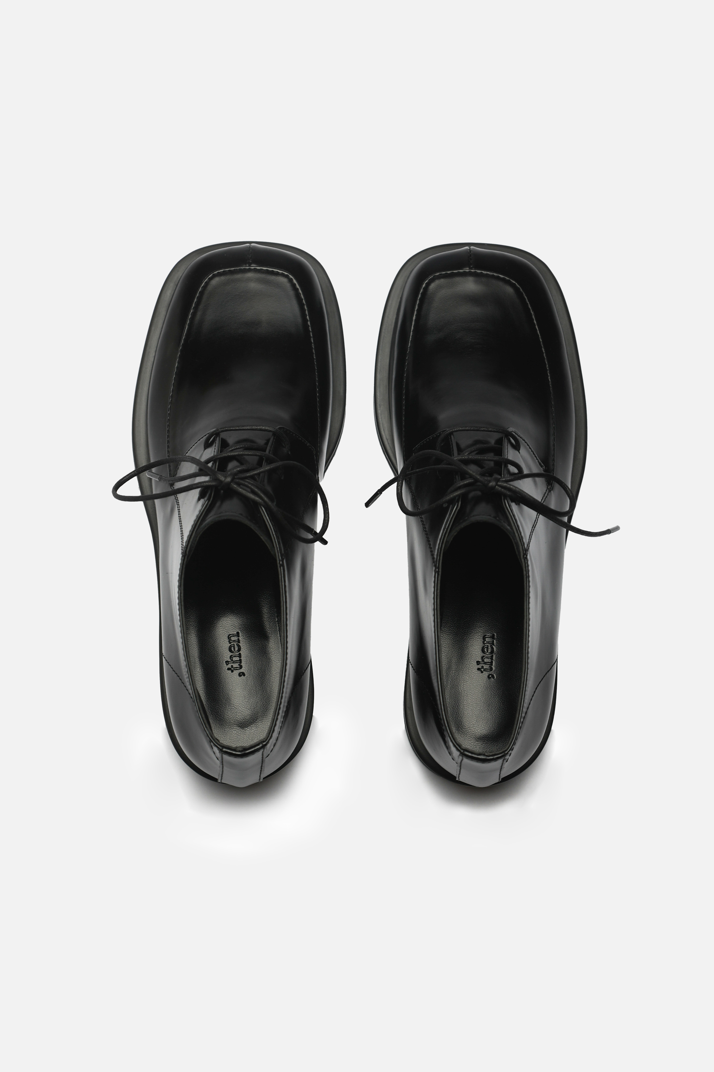 【FILLUMINATE】YASE X Filluminate Padded Shoes Black YASE X FILUMINE FOREST HIKING SHOES - BLACK | ファッション