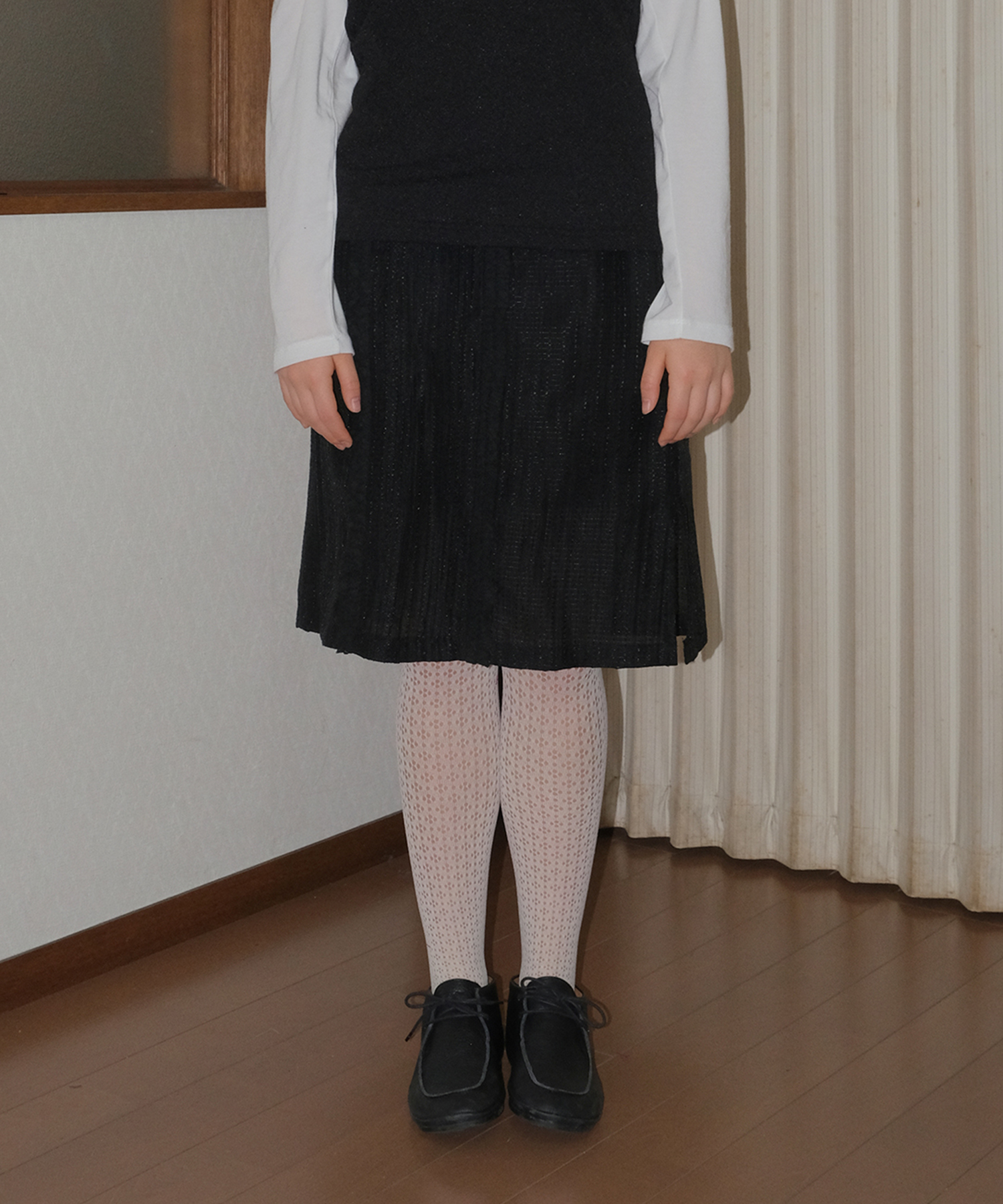 LACE PINTUCK MIDI SKIRT BLACK