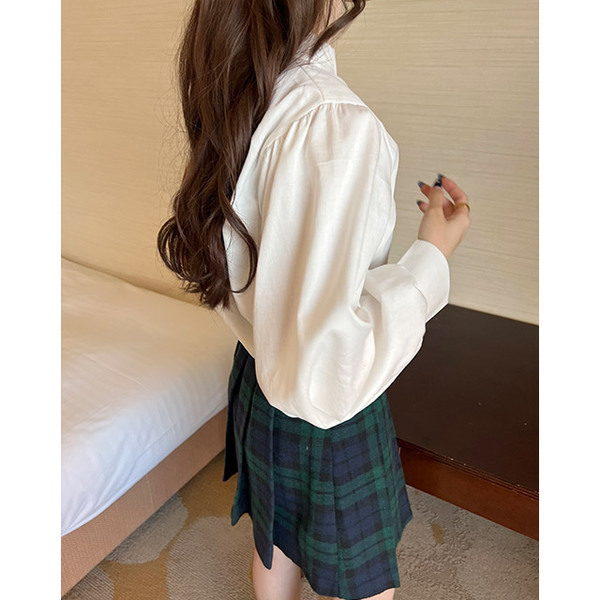 【新品未使用タグ付】july nine ジュライナイン パフスリーブブラウス　白 JULY NINE(ジュライナイン)】SEQUEL Original (バッグ / ショルダー