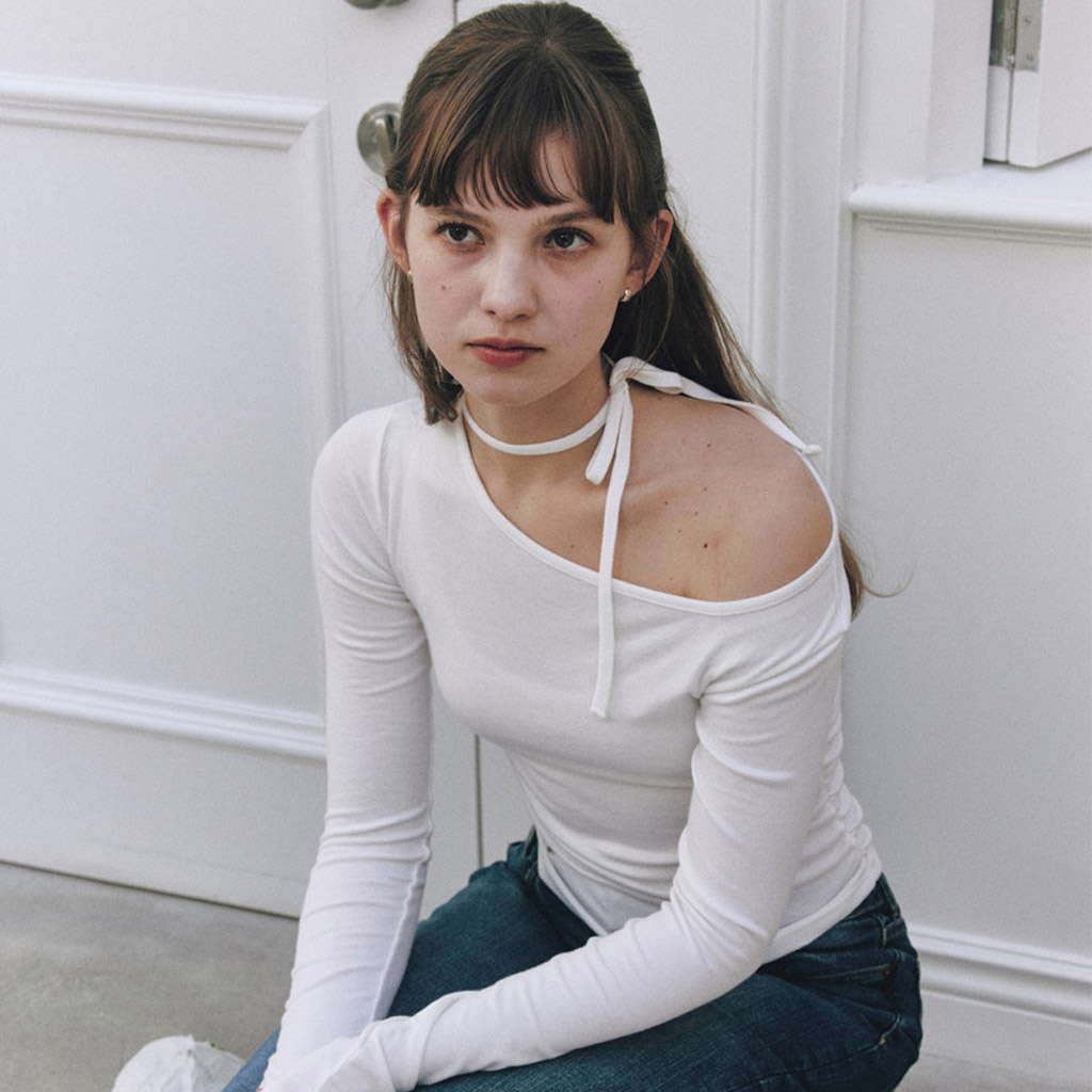 slash-neck-ribbon-top-white-nugu