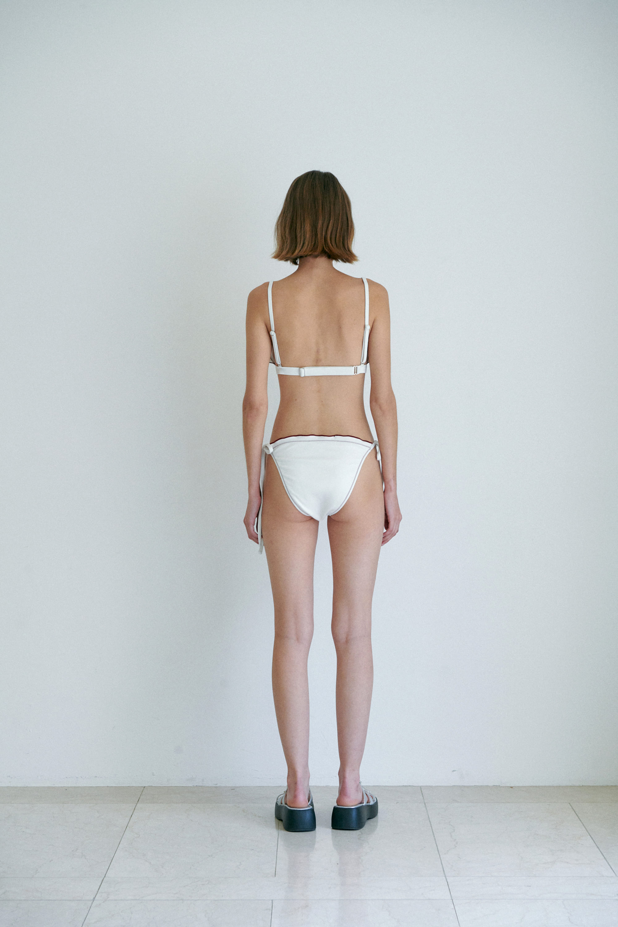 FRILL LACE BIKINI SET / WHITE | ファッション通販サイト NUGU