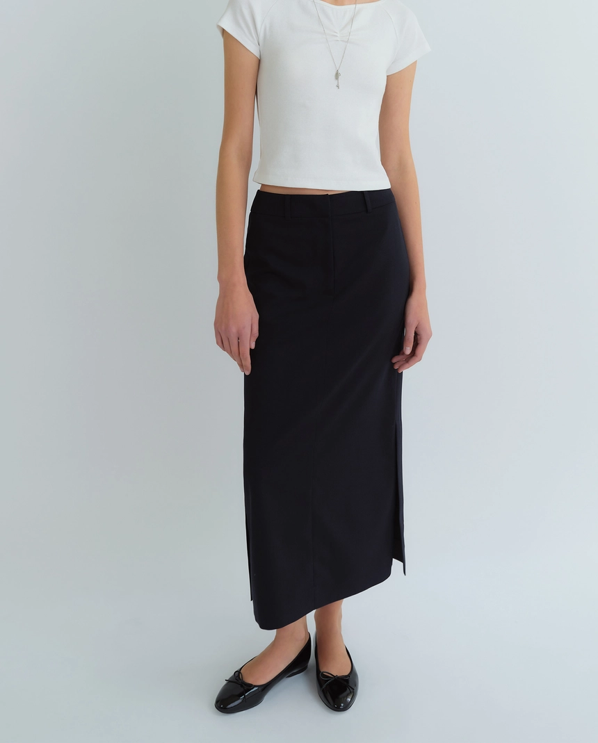 250411_0307_26_skirt_05.jpg