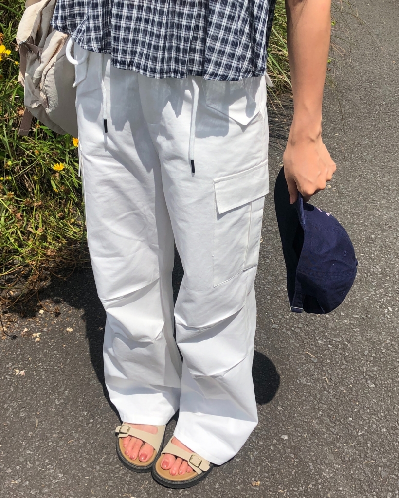 タック入りワイドパラシュートチノパンツ | ファッション通販