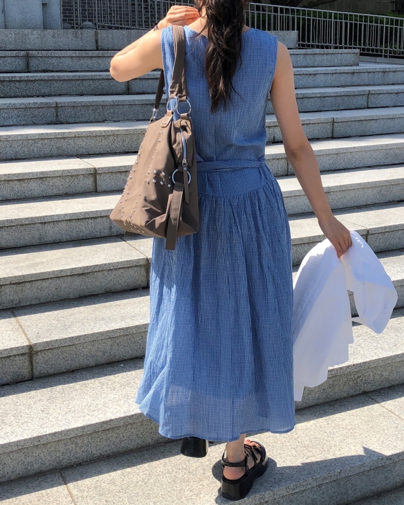 近年　極美品　中川政七商店 シアサッカー　半袖　ワンピース ストライプ　ベルト ドレスシャツ 半袖 ハーフムーンラウンド ワンピースカラー