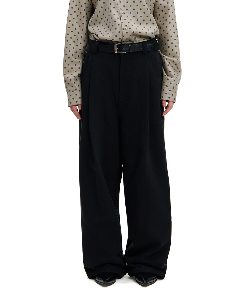 BLACK WIDE TUCK SWEAT TROUSERS