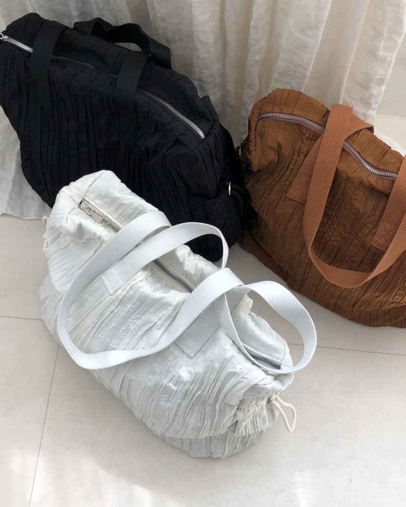 【pirka❄︎Profileを(˘⌣˘ʃ様】ハンドメイドシャーリングバッグ シャーリングポケットショルダーバッグ | ファッション通販