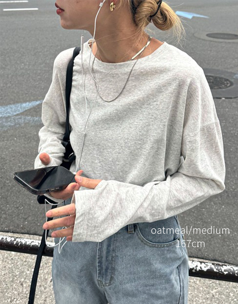 スラブ調オーバーシアートップス