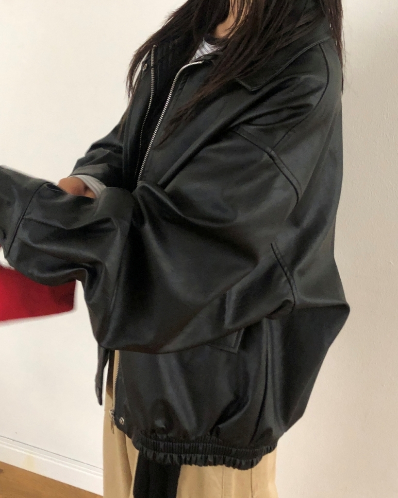 黒 レザー ジャケット ルーズフィット ワイドカラールーズフィットレザージャケット | ファッション