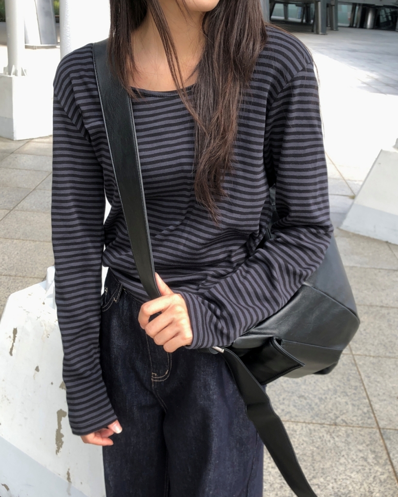 (4color)レイヤードスクエアネックストライプ ボーダーTシャツ