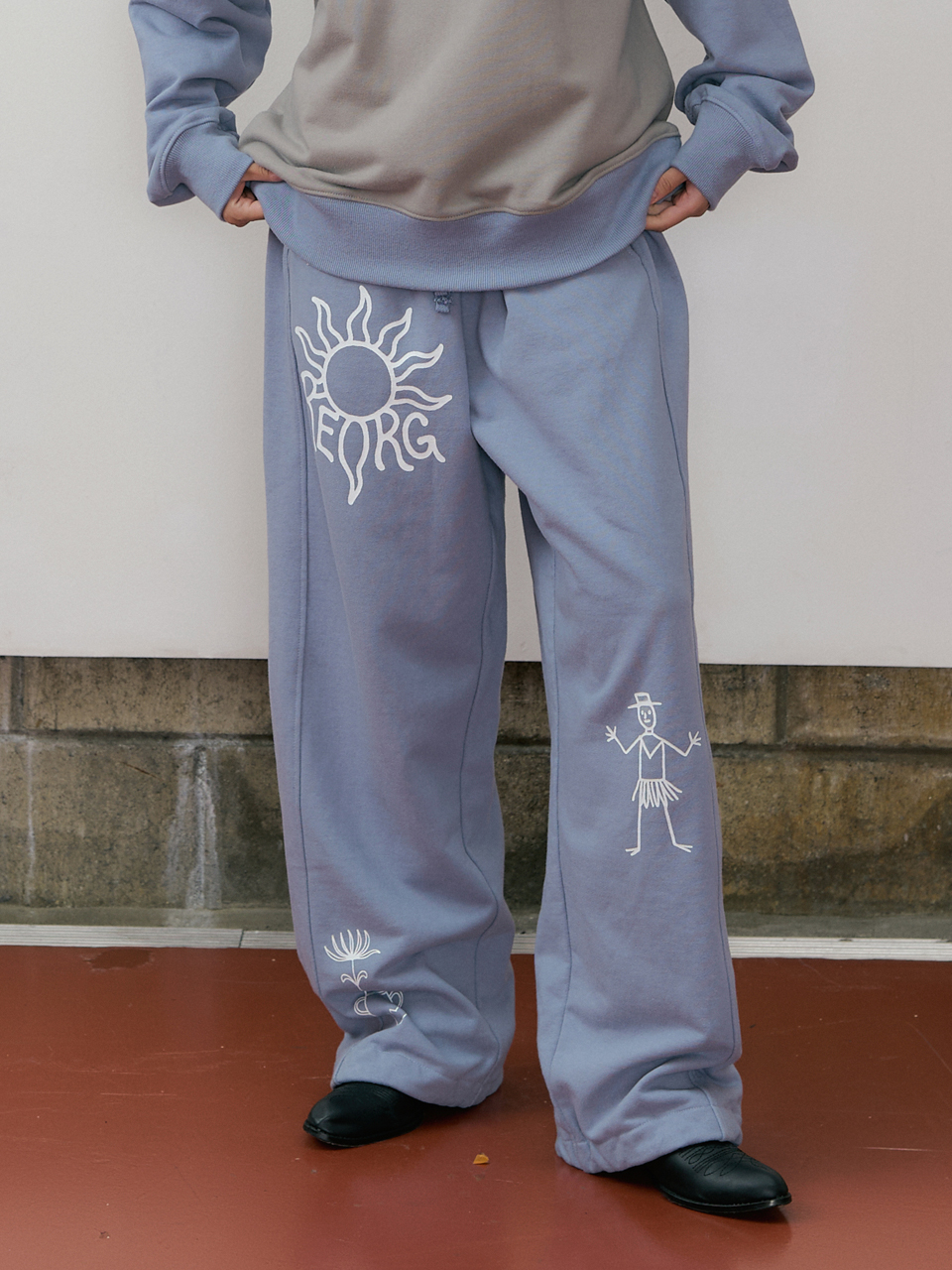 DUC) Symbol Bermuda Sweat Shorts Grey | ファッション通販