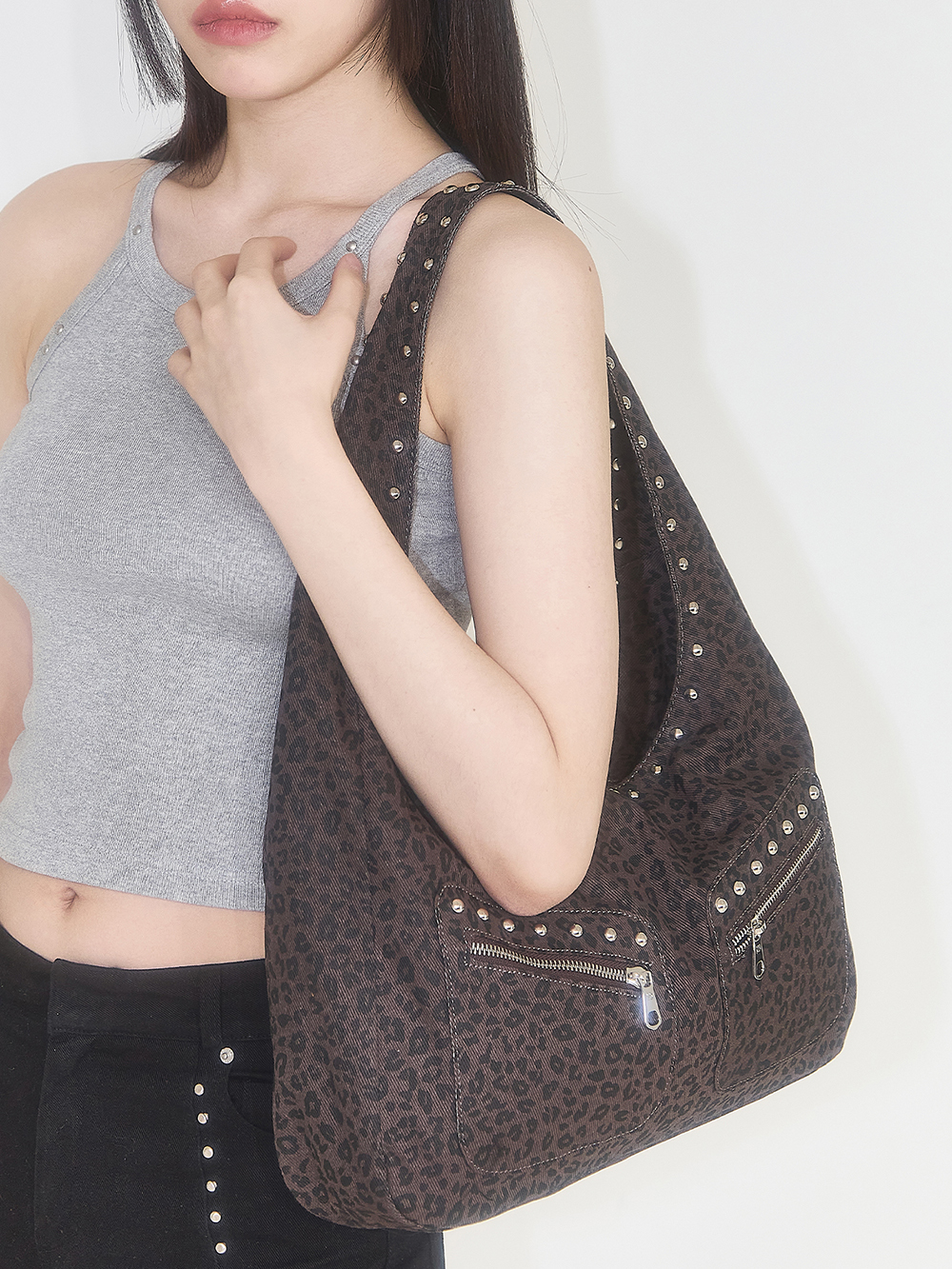 スタッズ レオパードバッグ[ILLIGO] LEOPARD STUD SHOULDER BAG Leopard Stud Shoulder Bag Deep Brown | ファッション通販