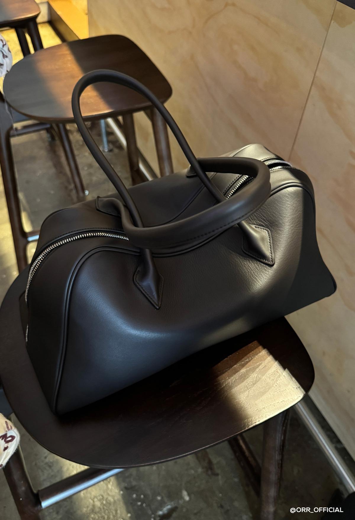 バッグ [ORR]Curvy Bag Togo Black EXCLUSIVE] Curvy Bag - ORR