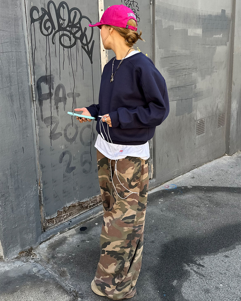 ラウンドネックスリーブパイピングスウェットシャツ