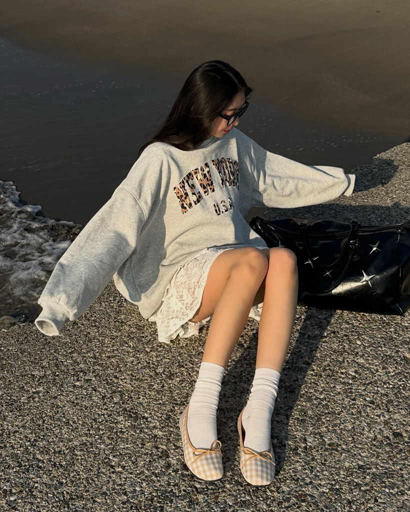 レオパードレタリングスウェットシャツ