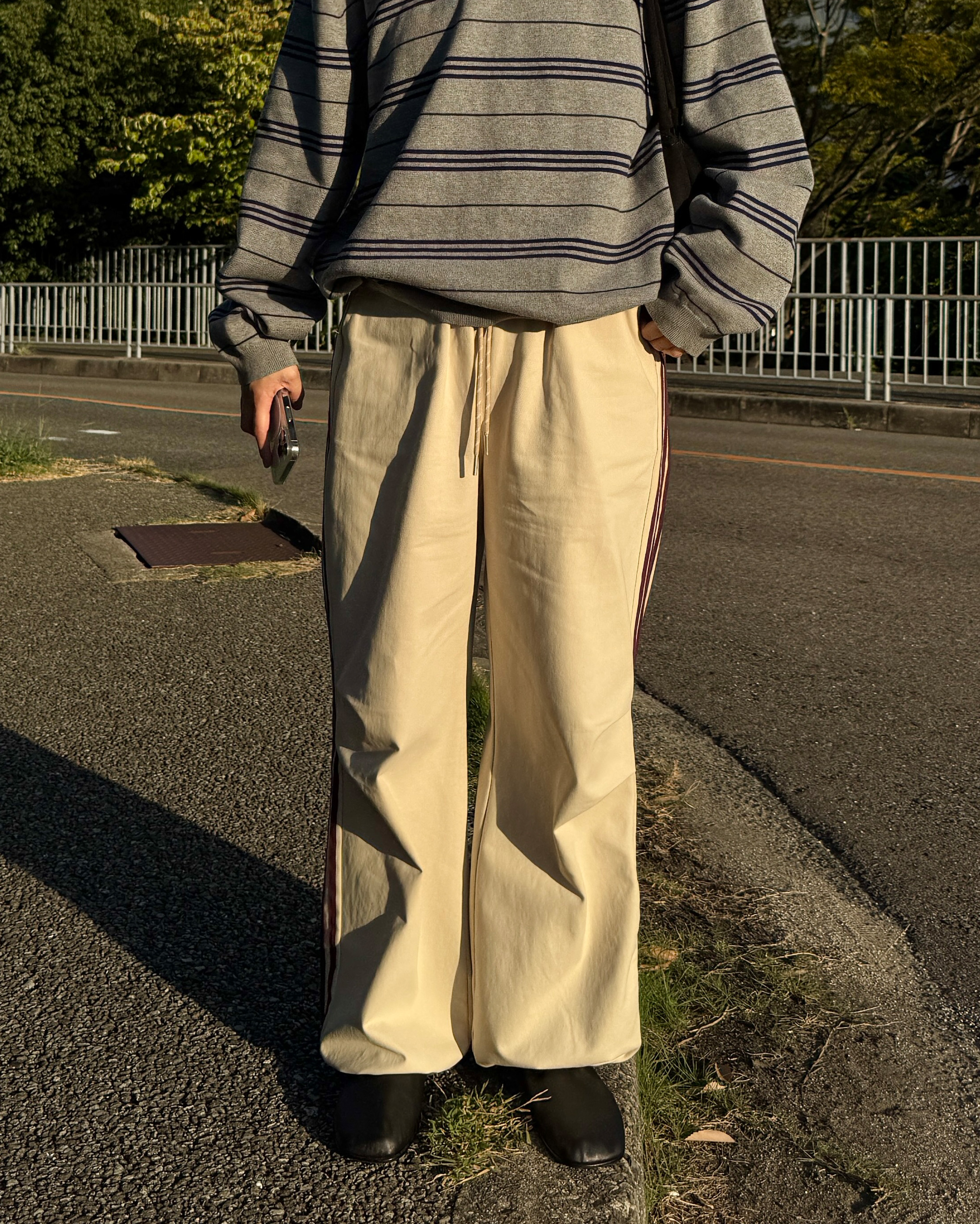 ［大幅値下げ］リトルスージー　パンツ ラインディテールイージーパンツ | ファッション通販サイト NUGU