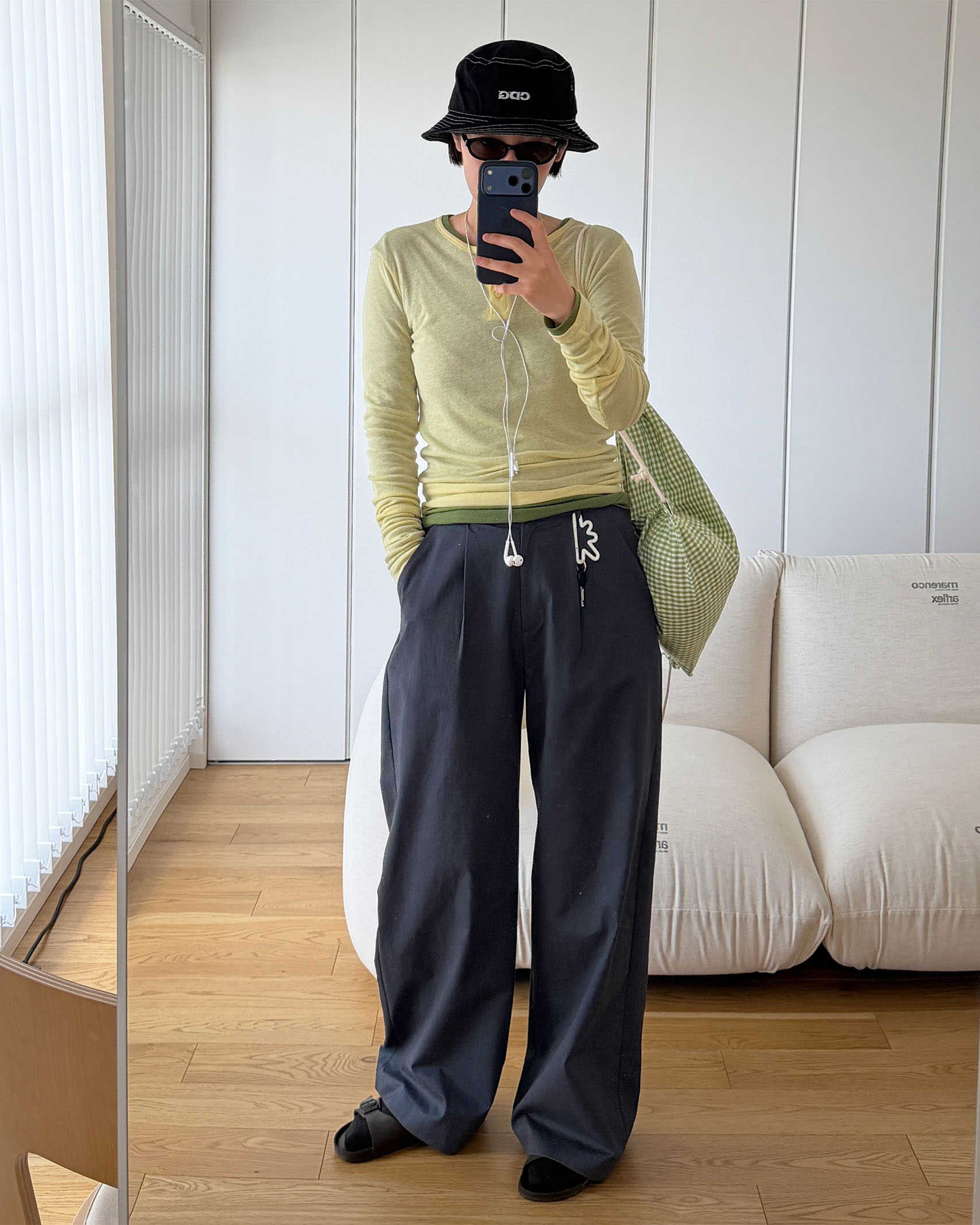 ピンタックコットンパンツ