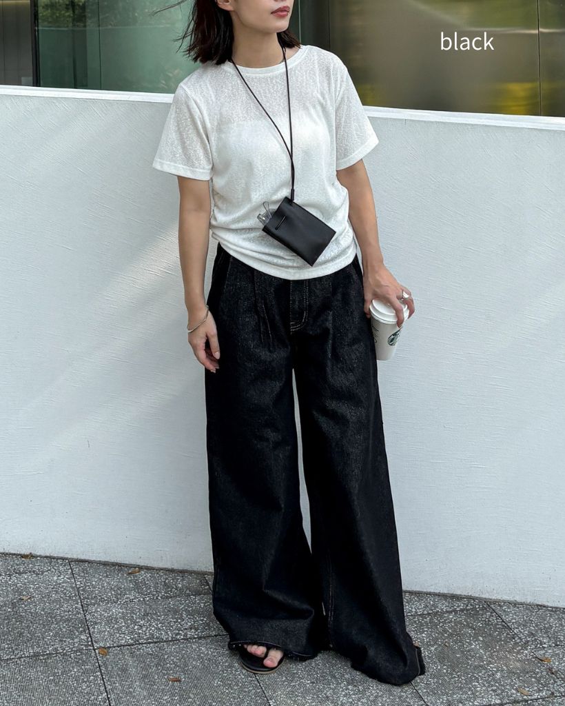 新品未使用タグ付き完売品hendershemepouch L革製ポーチネイビー 新品未使用タグ付き完売品hendershemepouch L革製ポーチネイビー