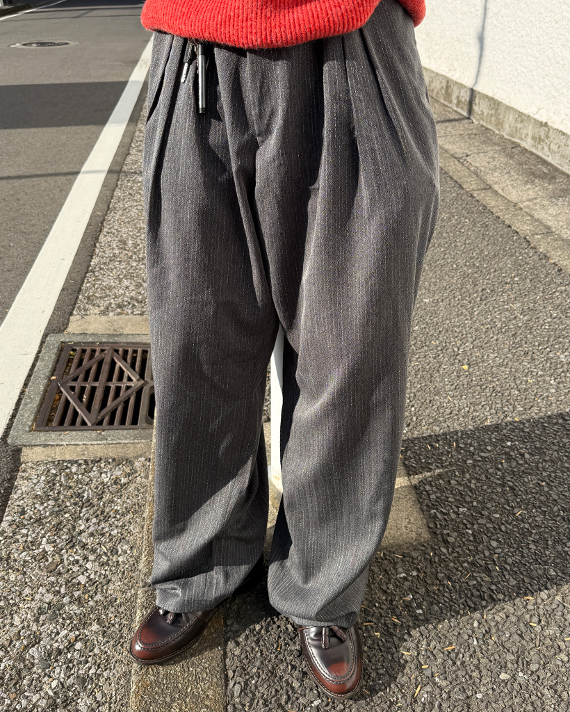 ピンタックヘリンボーンワイドスラックス | ファッション通販サイト NUGU