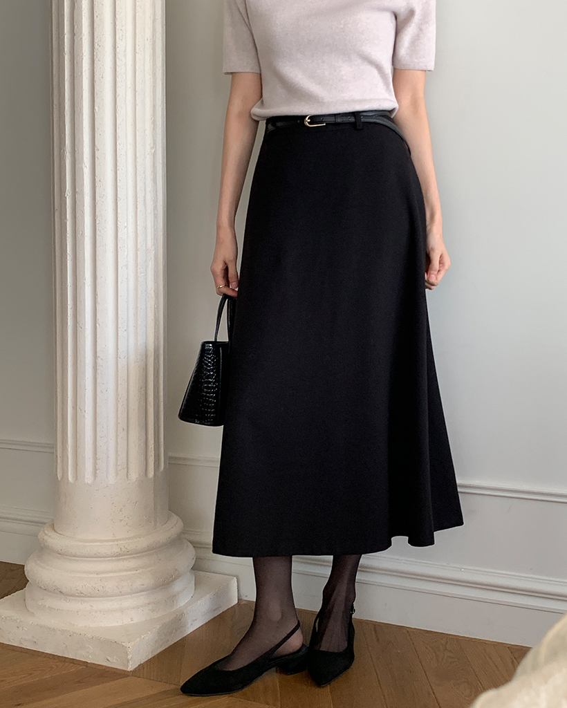 [made] Classic Sertock Flare Skirt