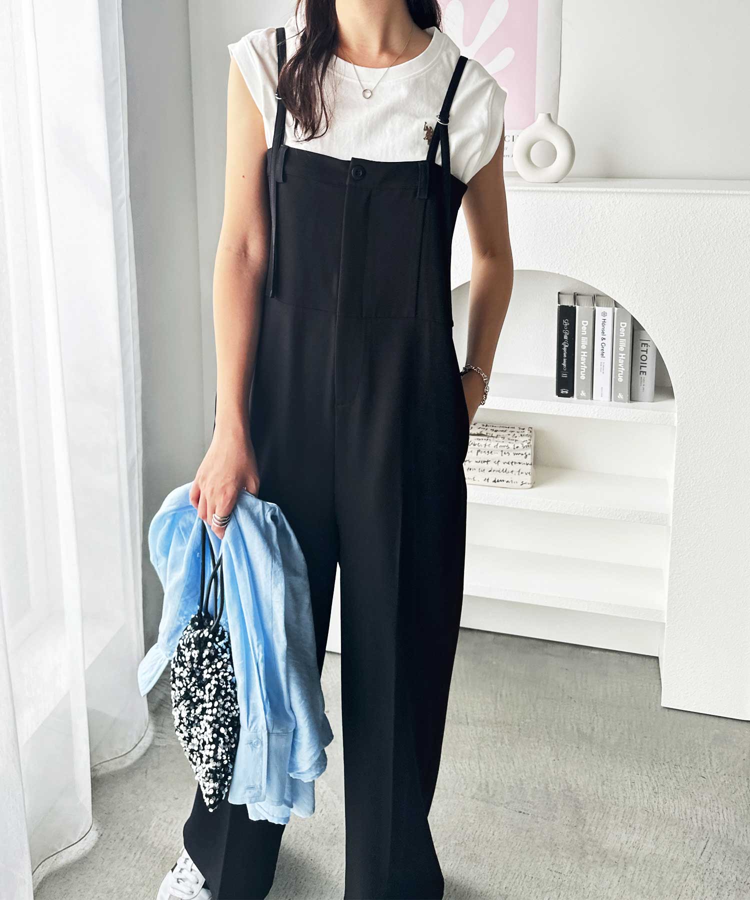 この夏のマストアイテム！とろみ素材ワンボタンベアキャミサロペット